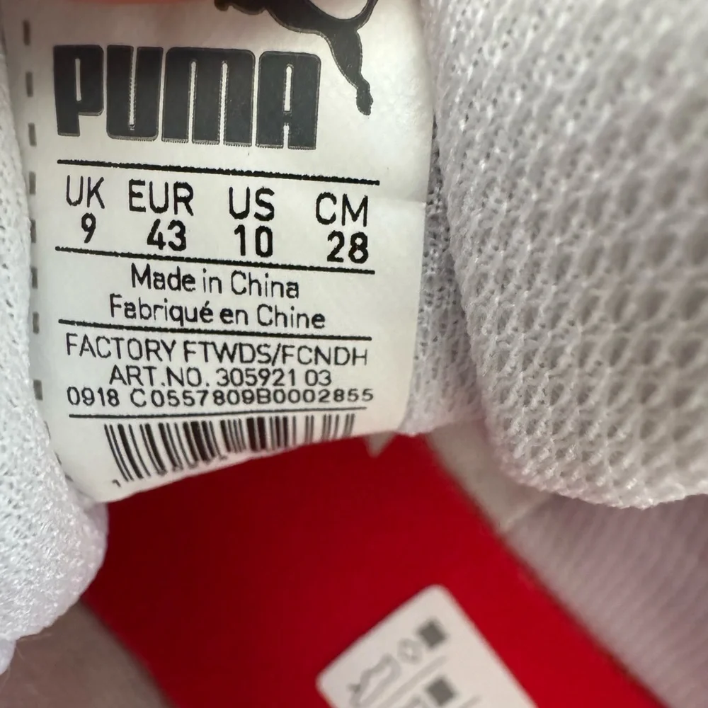 Puma men Ferrari sneaker size 9 - Picture 5 of 5